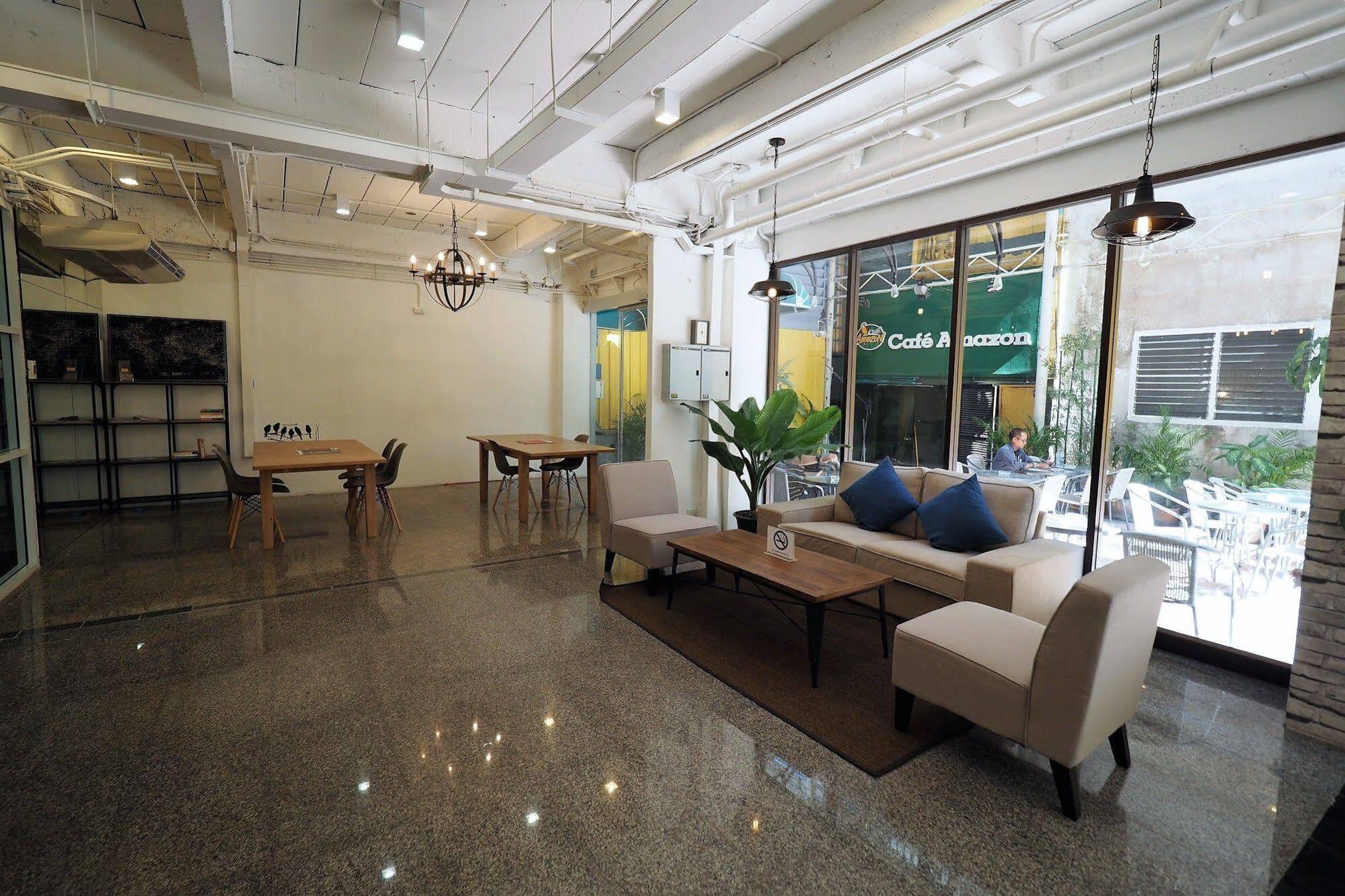 Pula Silom Banguecoque Exterior foto